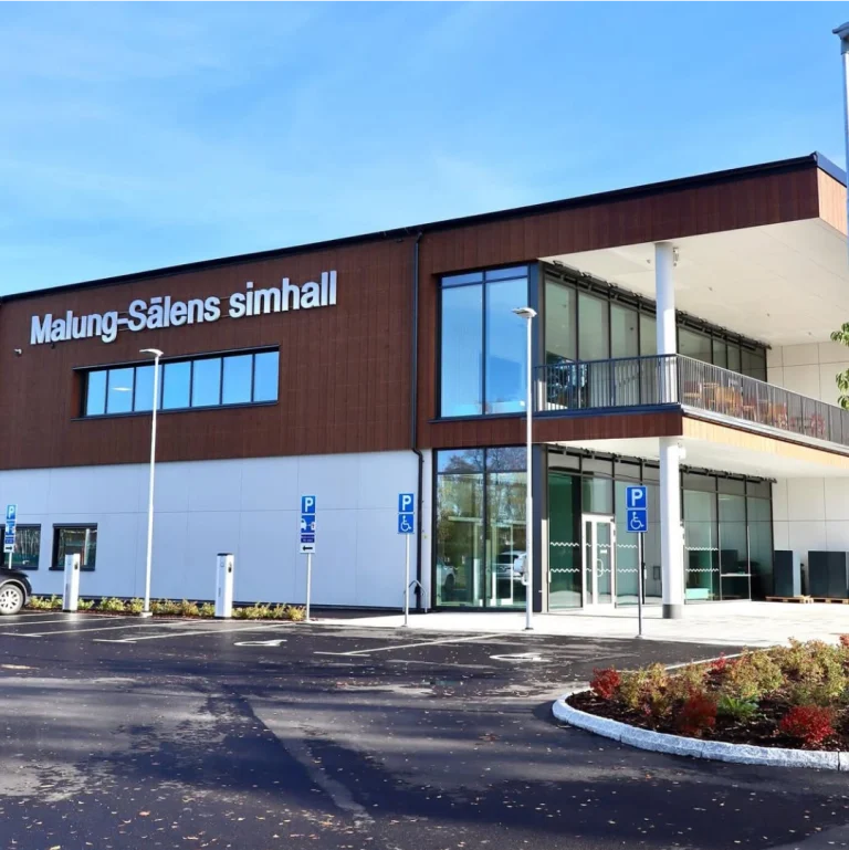 Entrén till Malung-Sälens simhall
